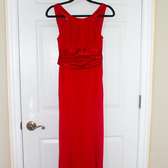 David's Bridal Dresses & Skirts - David's Bridal Red Bridesmaid Dress